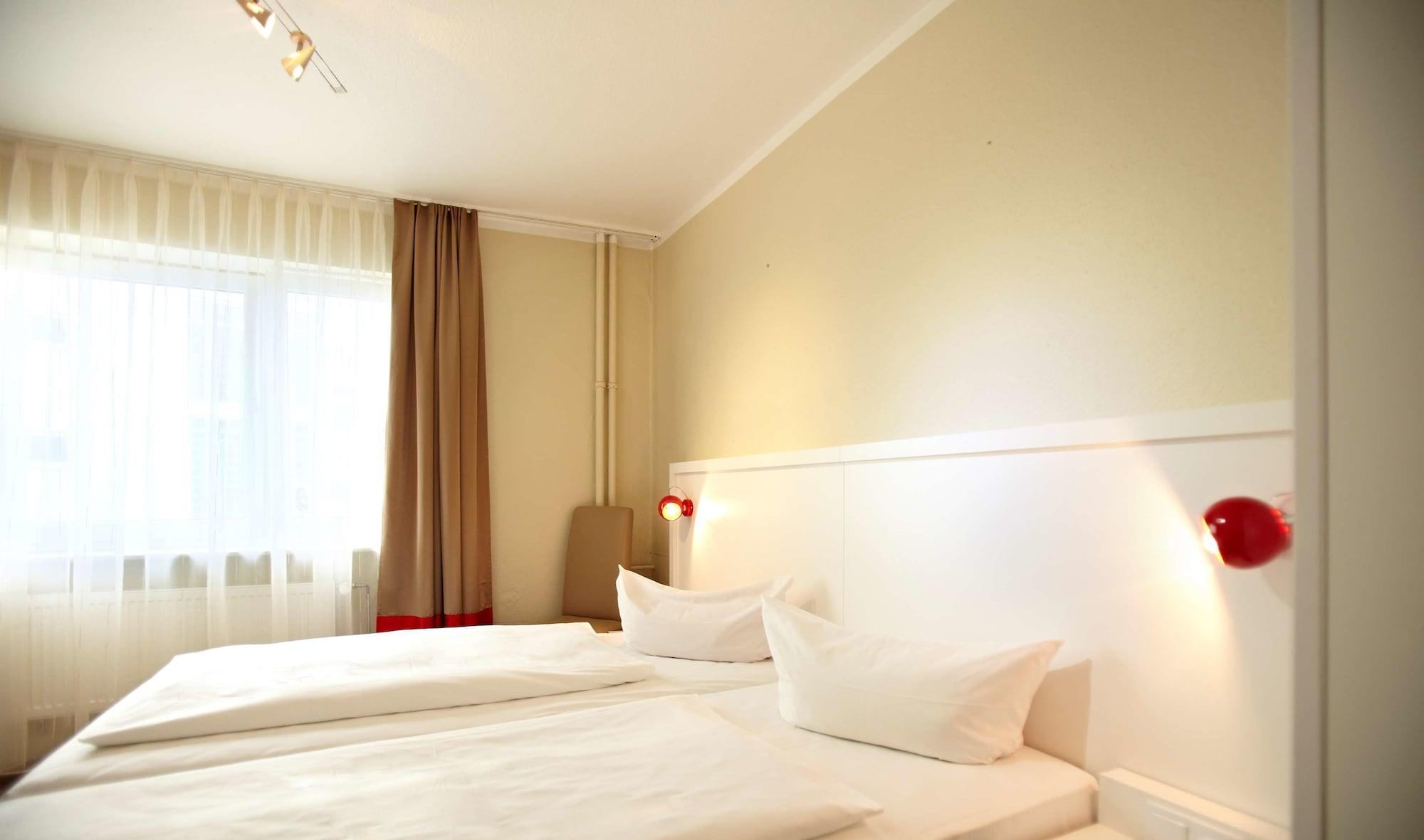 Hotel Ostseehalle Kiel By Premiere Classe Extérieur photo