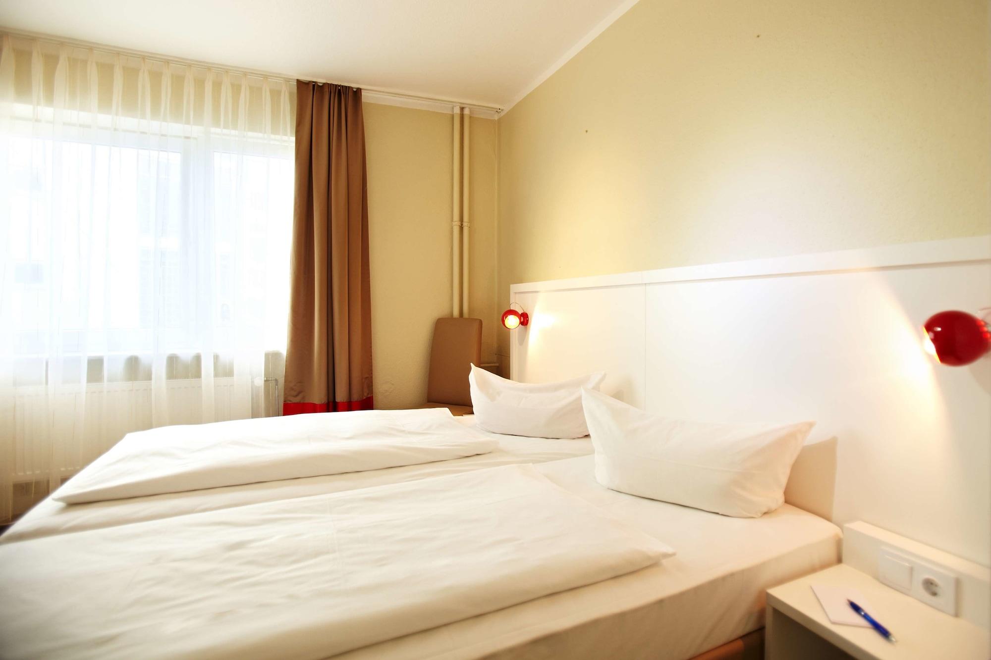 Hotel Ostseehalle Kiel By Premiere Classe Extérieur photo