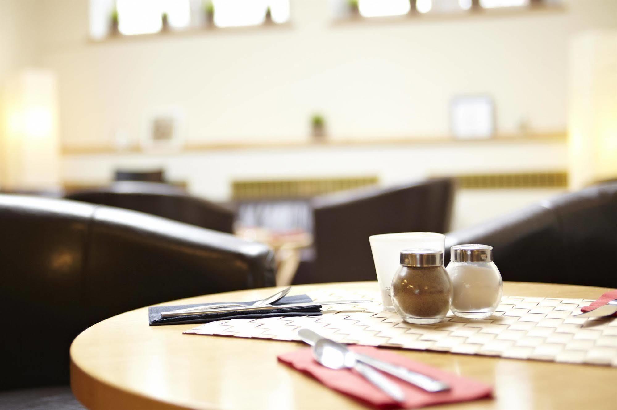 Hotel Ostseehalle Kiel By Premiere Classe Extérieur photo